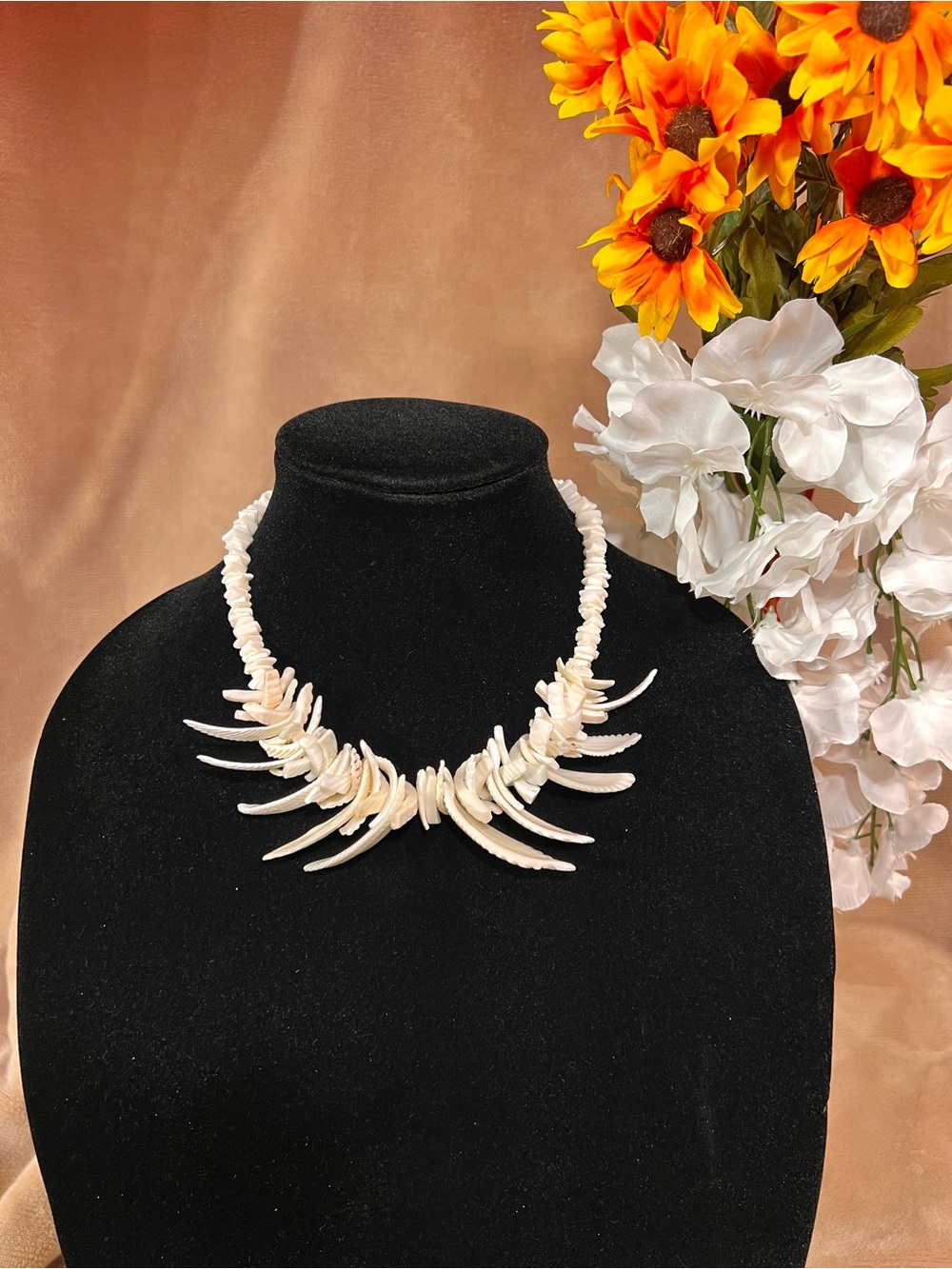 Vintage White Hawaiian Puka Shell Necklace | Coastal Boho Whimsygoth